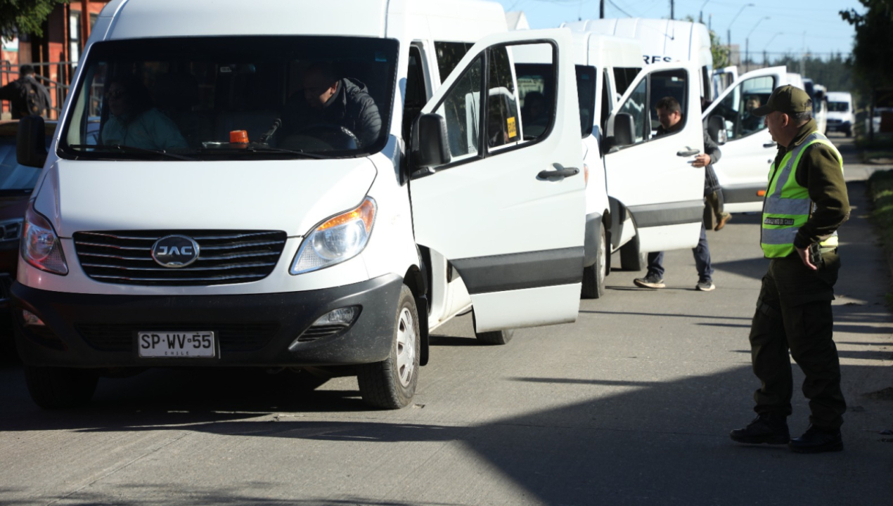 /municipio-y-carabineros-fiscalizaron-transporte-escolar