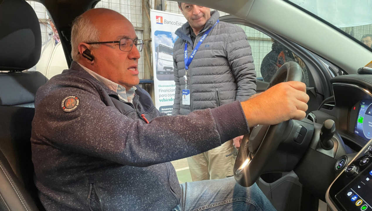 /programa-mi-taxi-electrico-llego-a-lebu-con-charla