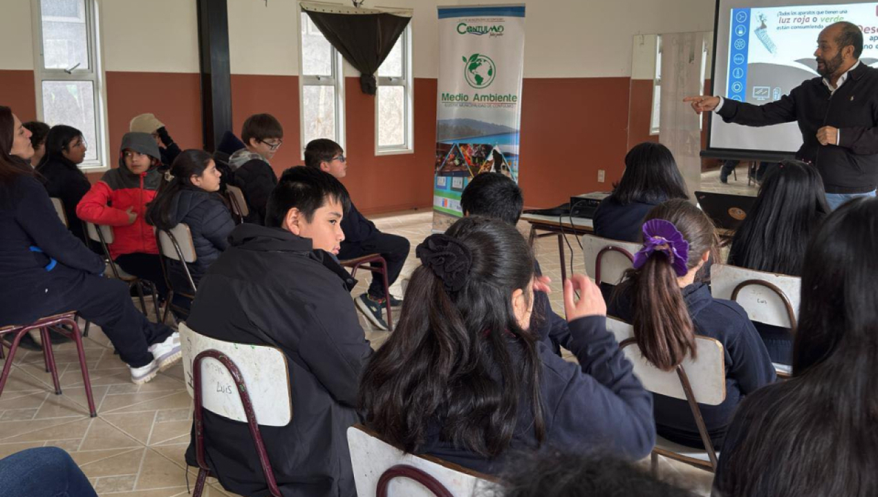 /estudiantes-de-la-escuela-san-luis-participaron-en-taller-sobre-eficiencia
