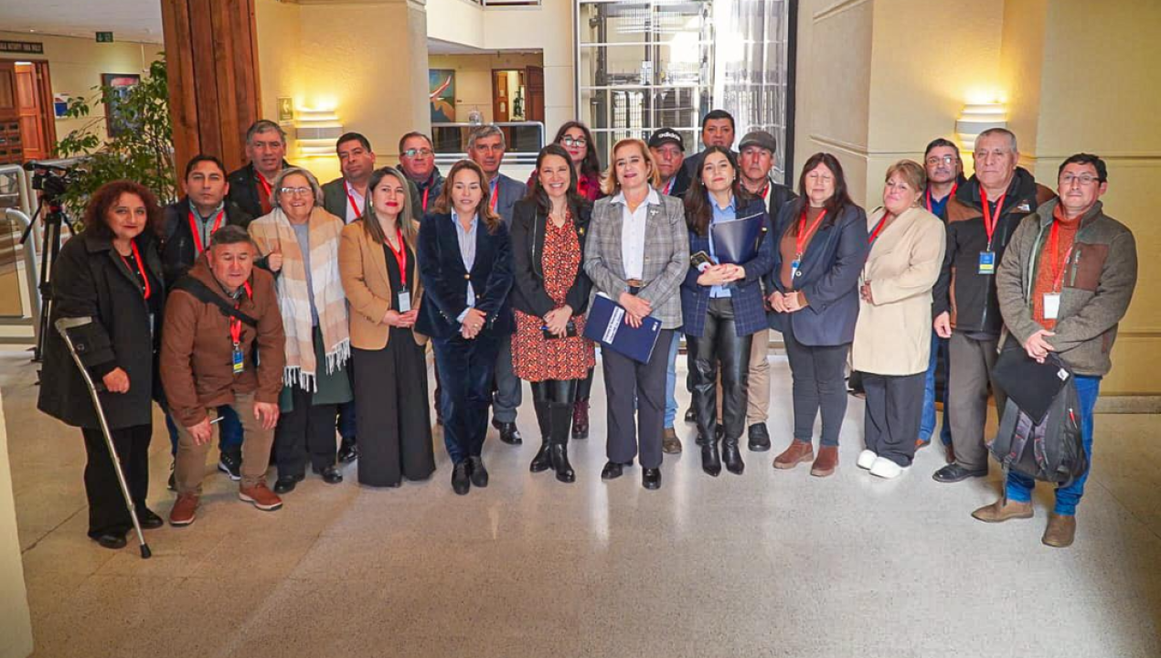 /dirigentes-y-autoridades-exigen-la-recuperacion-de-cupos-de-quienes-se