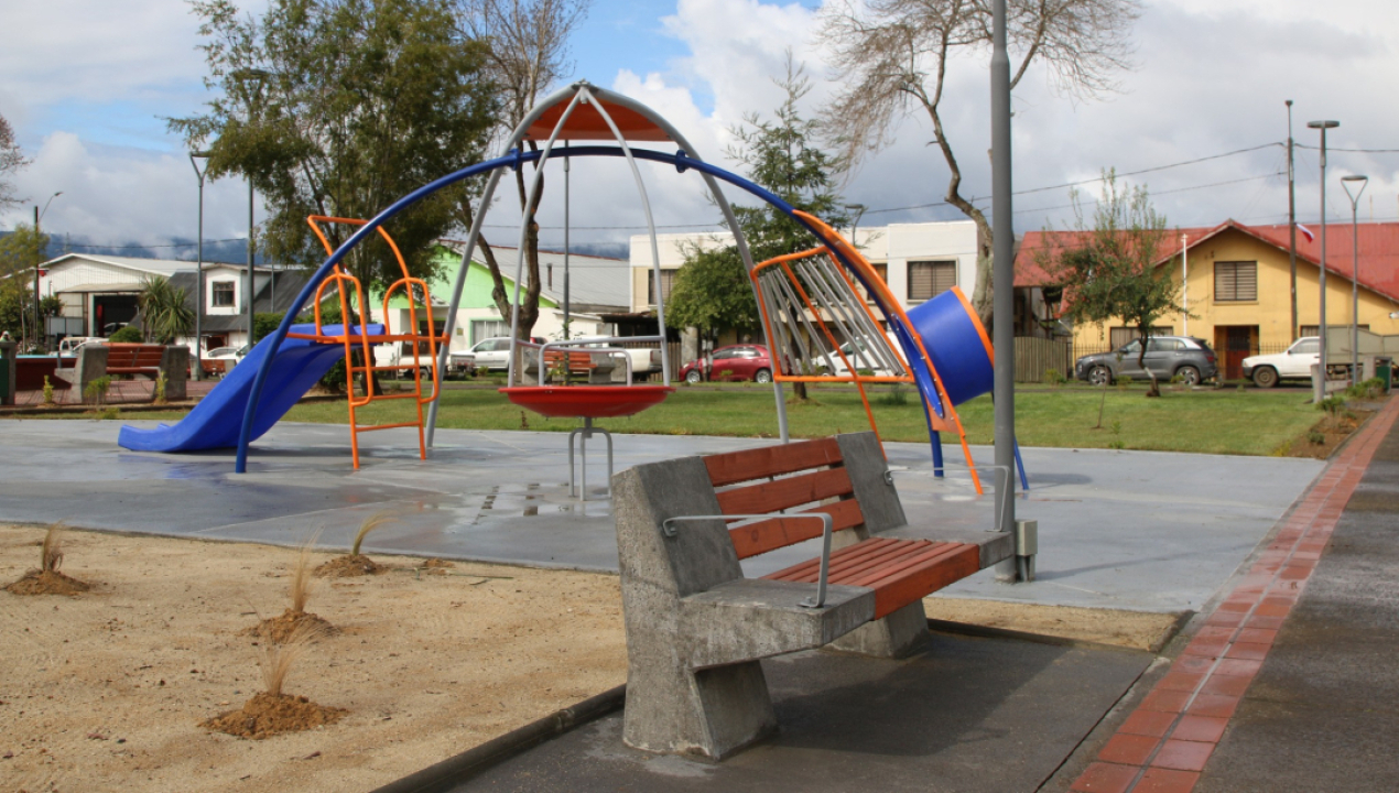 /carampangue-inaugura-la-renovacion-de-la-plaza-arturo-prat-chacon