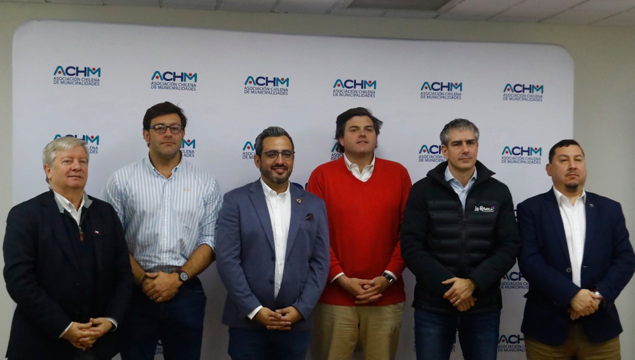 /provincia-de-curico/alcaldes-exigen-ley-urgente-por-amenazas-y-secuestros