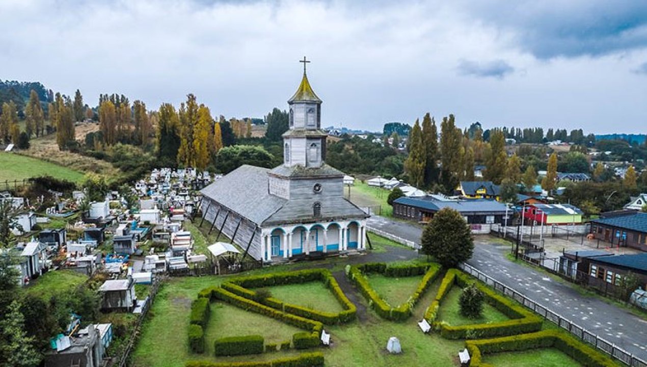 /regionales/region-de-los-lagos/delincuentes-ingresan-a-robar-a-una-iglesia-patrimonio-de-la-humanidad-en