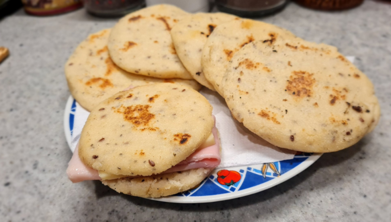 /internacional/dia-mundial-de-la-arepa-motoristas-entregaron-20-mil-raciones-solidarias