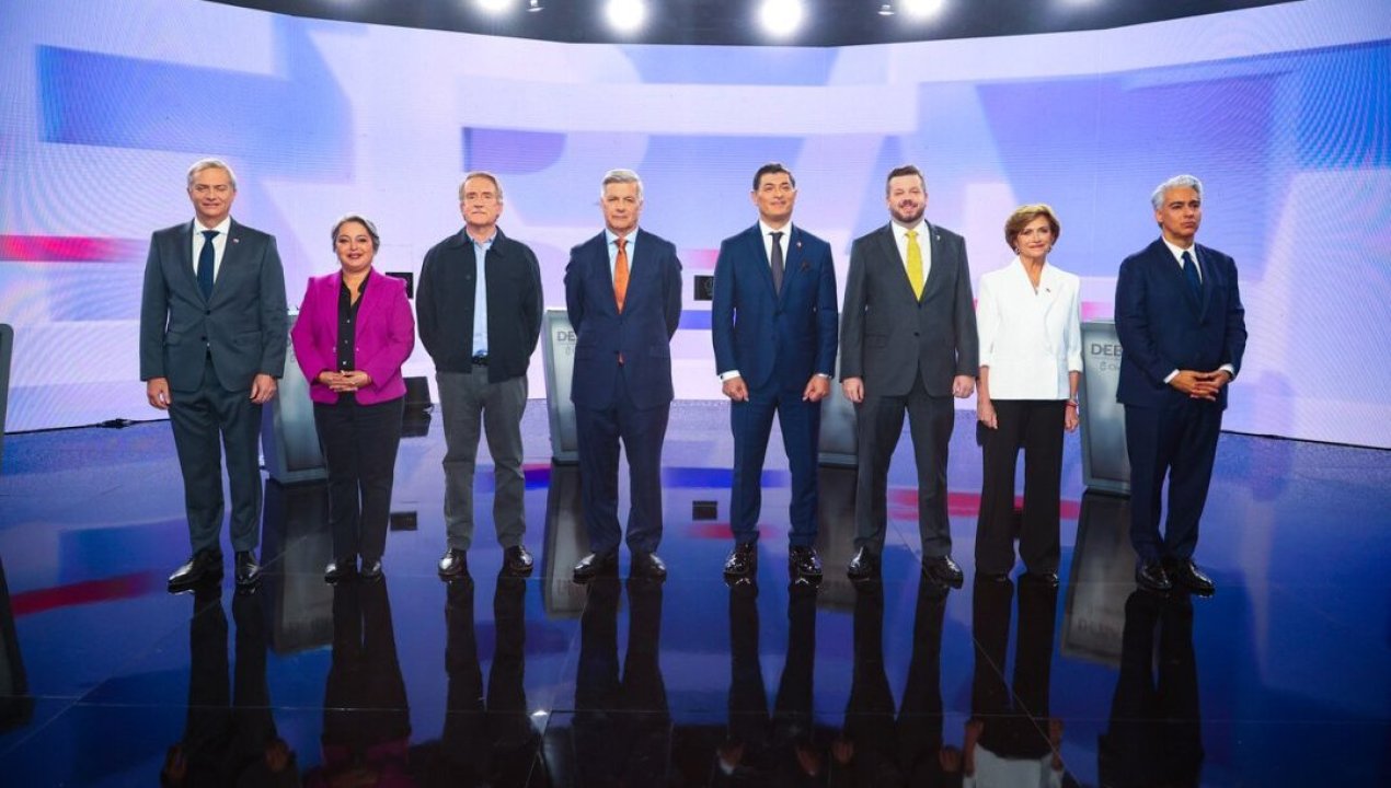 /actualidad/ni-kast-ni-jara-se-despegan-empate-en-la-encuesta-presidencial-a-semanas