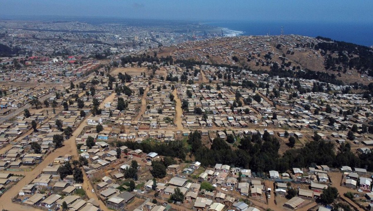 /actualidad/carabinero-herido-a-bala-marca-violenta-segunda-jornada-de-desalojo-en-0